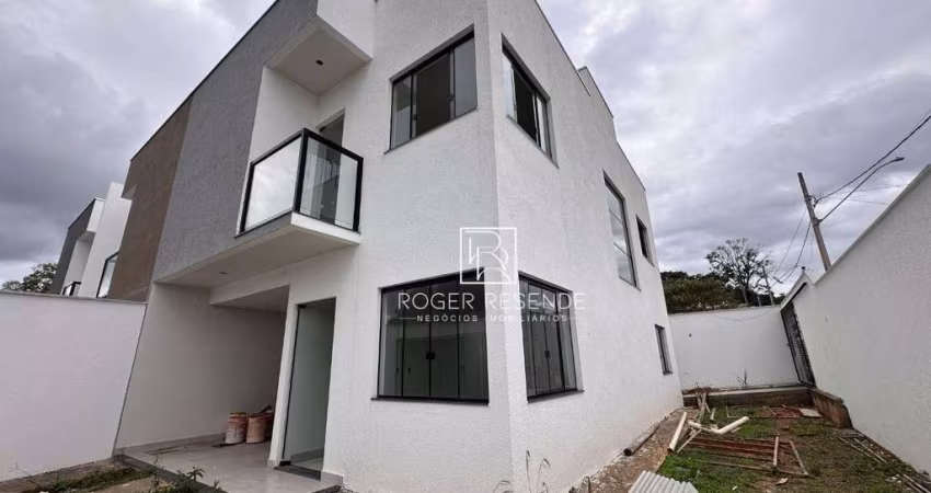 Casa com 3 quartos à venda, 162 m² por R$ 700.000 - Guaruja Mansões - Betim/MG