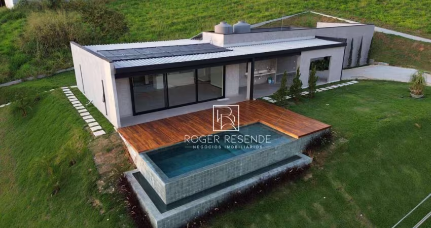 Casa com 4 dormitórios à venda, 240 m² por R$ 2.500.000,00 - Condomínio Valle da Serra - Betim/MG