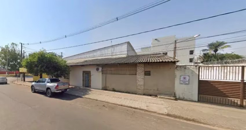 Imovel comercial na av. jorge teixeira frente deposito romcy
