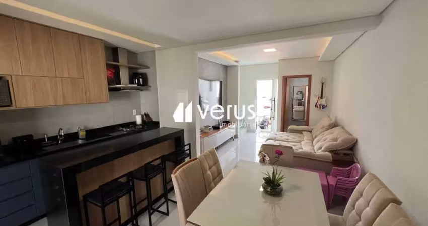 Casa sobrado à venda, 3 quartos, 1 suíte, 1 vaga, novo mundo - uberlândia/mg
