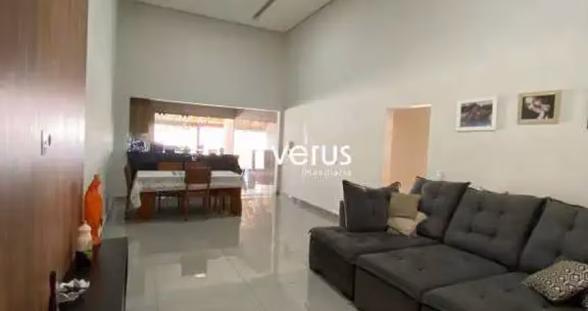 Casa à venda, 5 quartos, 2 suítes, 4 vagas, nossa senhora das gracas - uberlândia/mg