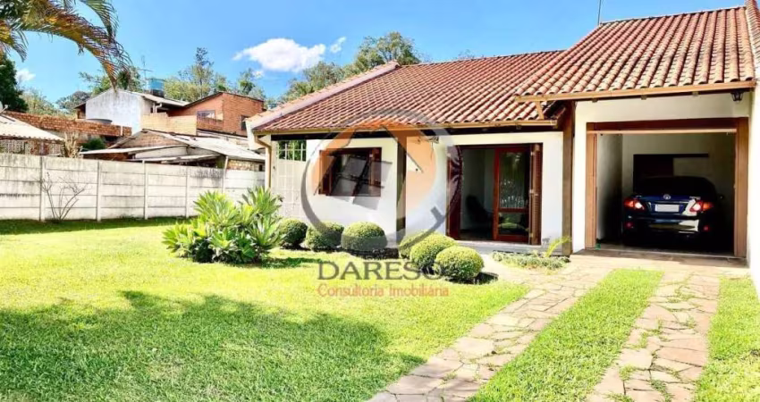 CASA 3 DORM. 150,49m² CONSTRUÍDOS,  660m² DE TERRENO E MÓVEIS SOB MEDIDA