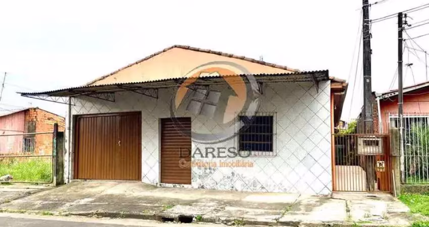CASA DE ALVENARIA COM 2 DORM. E SALA COMERCIAL EM LOCALIZAÇÃO PRIVILEGIADA