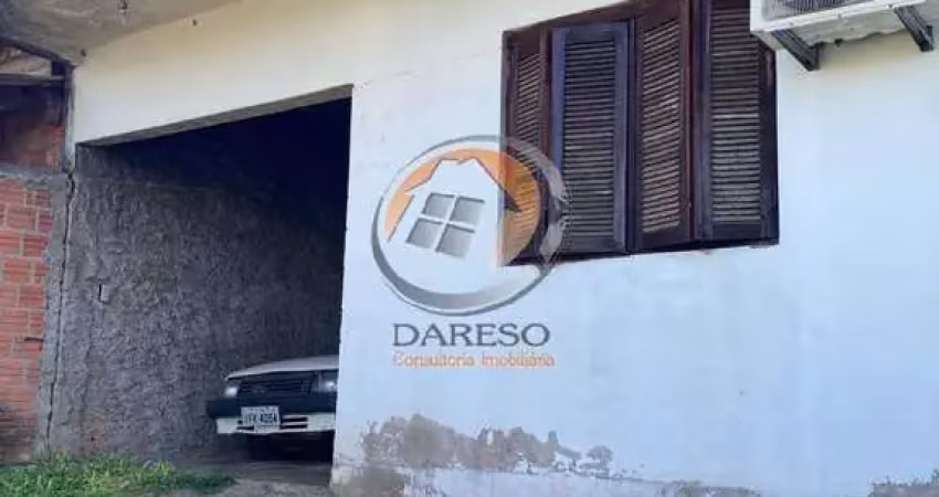 CASA DE ALVENARIA COM PÁTIO AMPLO COM FÁCIL ACESSO À RS-118