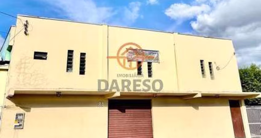 PRÉDIO COMERCIAL COM 335,00m2 DE ÁREA CONSTRUÍDA AO LADO DA JUSTINO CAMBOIM