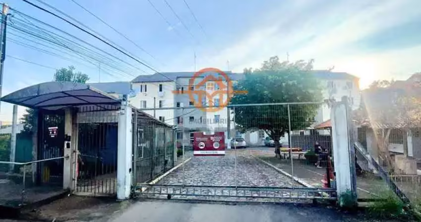 APARTAMENTO TOTALMENTE REFORMADO C/ 2 DORMITÓRIOS NO CONDOMÍNIO LA VITORIA