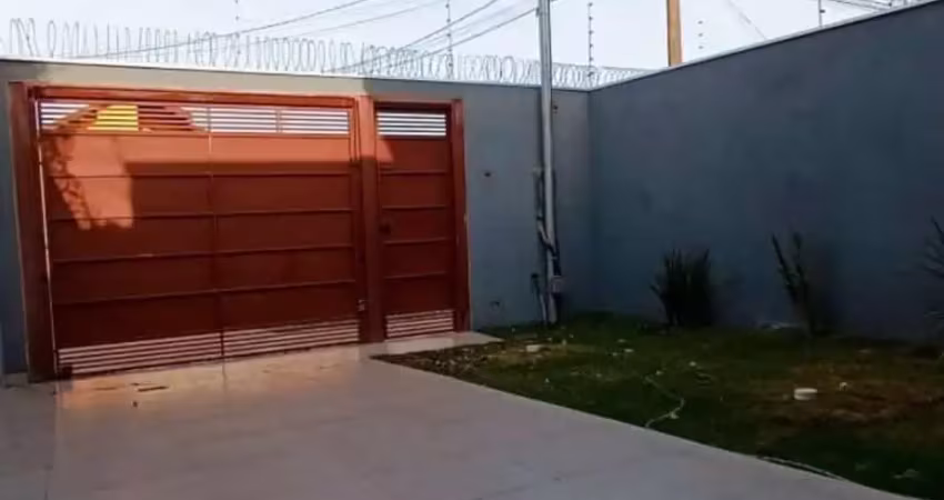 Casa com 1 suíte e 2 quartos.  Tijuca.