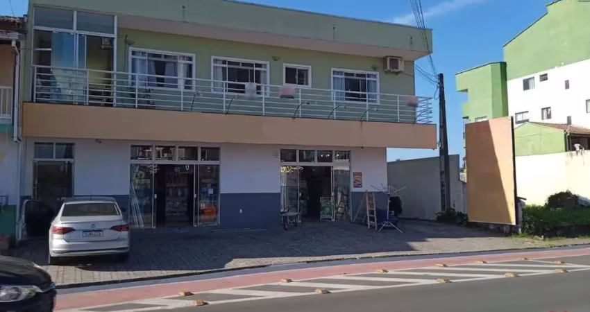 Investimento imperdível! prédio com sala comercial e apartamentos!