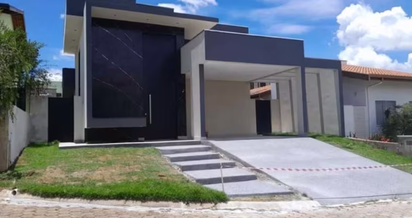 A casa Térrea à venda no Condomínio Recanto do Guará em Campinas/SP.