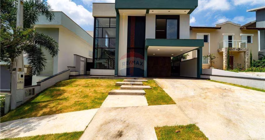 Casa à venda no Condomínio Ibi Aran