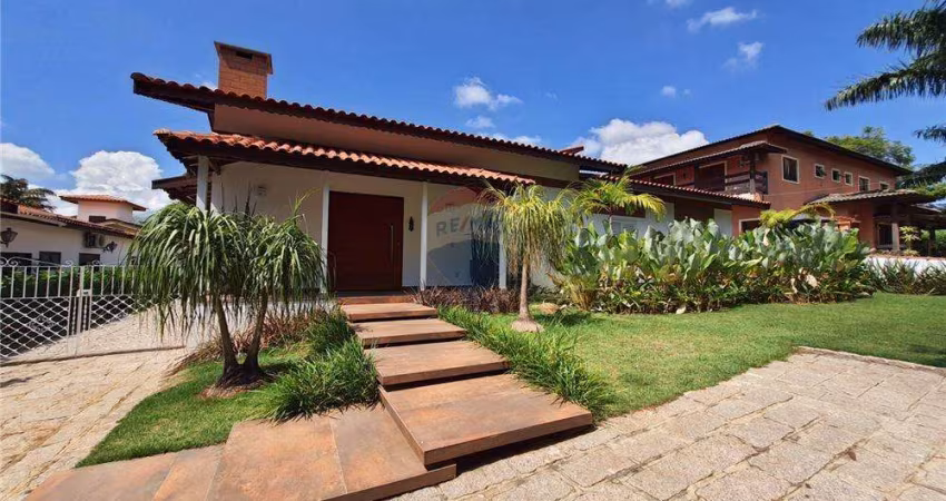 Casa térrea para locação em condomínio fechado, 5 quartos, 2 suítes, Bairro Jacaré em Cabreúva !