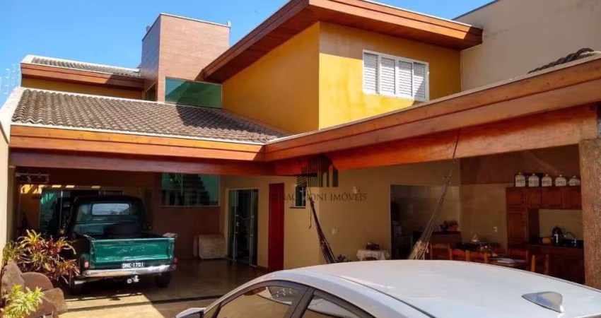 Casa com 3 quartos à venda, 250 m² por R$ 950.000 - Jardim Cândido Bertini - Santa Bárbara D'Oeste/SP