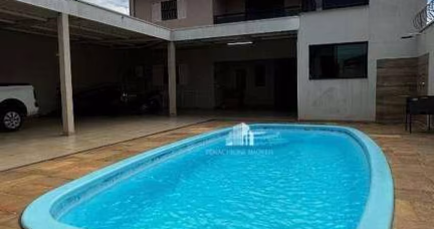 Casa com 3 dormitórios à venda, 300 m² por R$ 790.000 - Parque Universitário - Americana/SP