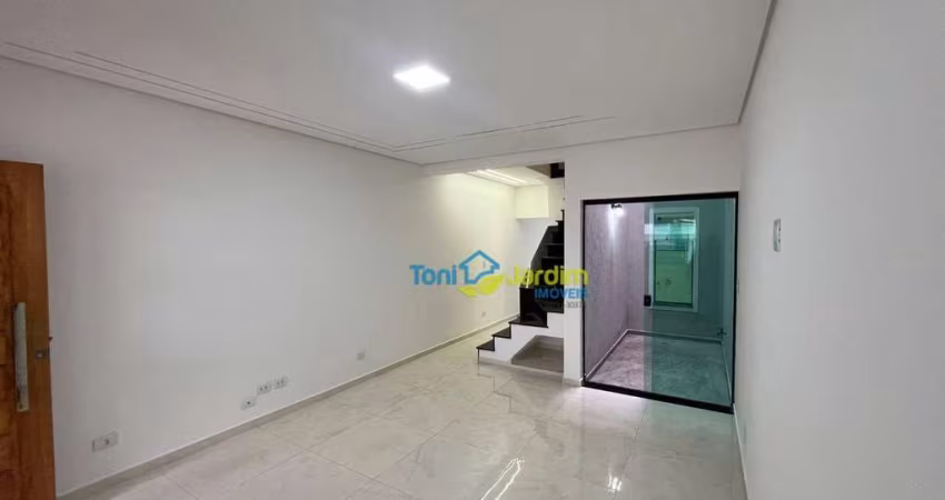 Sobrado com 3 dormitórios à venda, 260 m² por R$ 990.000,00 - Vila Clarice - Santo André/SP