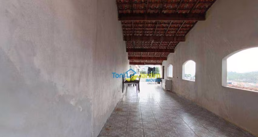 Sobrado com 3 dormitórios à venda, 280 m² por R$ 380.000,00 - Condomínio Maracanã - Santo André/SP