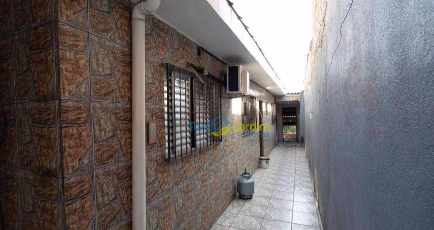 Sobrado com 2 dormitórios à venda, 74 m² por R$ 375.000,00 - Vila Lutécia - Santo André/SP