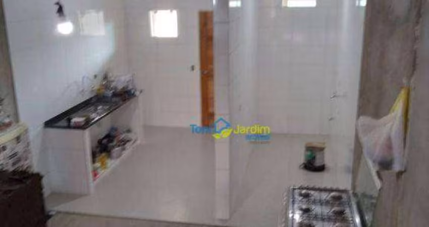 Sobrado com 3 dormitórios à venda, 130 m² por R$ 350.000,00 - Condomínio Maracanã - Santo André/SP