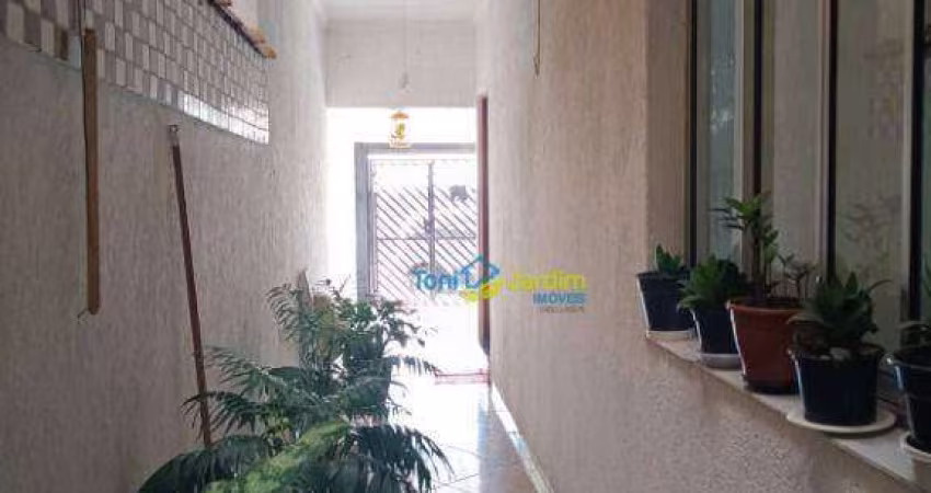 Sobrado com 3 dormitórios à venda, 236 m² por R$ 630.000,00 - Cidade São Jorge - Santo André/SP