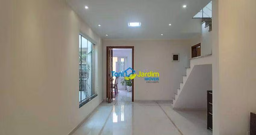 Sobrado com 3 dormitórios à venda, 227 m² por R$ 950.000,00 - Vila Scarpelli - Santo André/SP