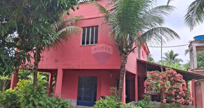 Sítio com dois terrenos em Santa Cândida, Itaguaí