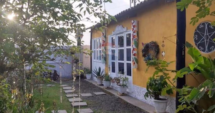 Casa à Venda em Unamar – 2 Quartos, 250m² de Terreno, em Cabo Frio