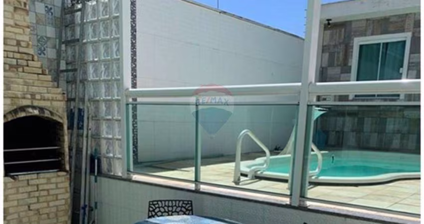 Casa om 4 Suítes, Piscina e Energia Solar no Jardim Peró