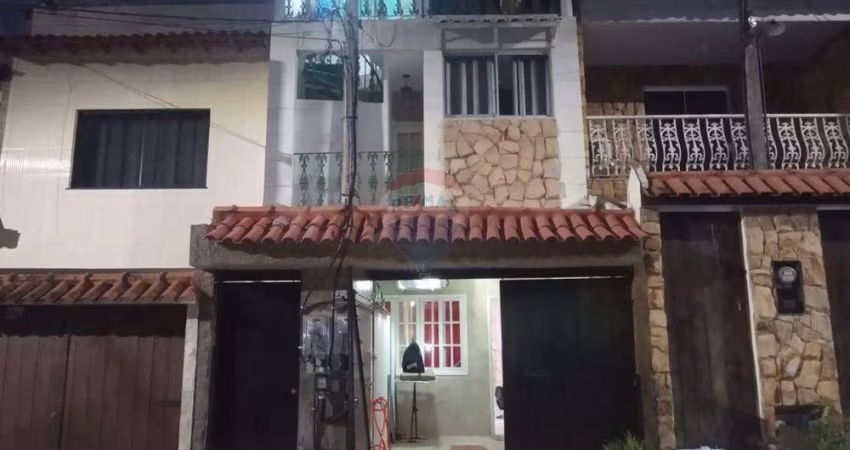 Casa Triplex em Condomínio Garden Grenn na Taquara