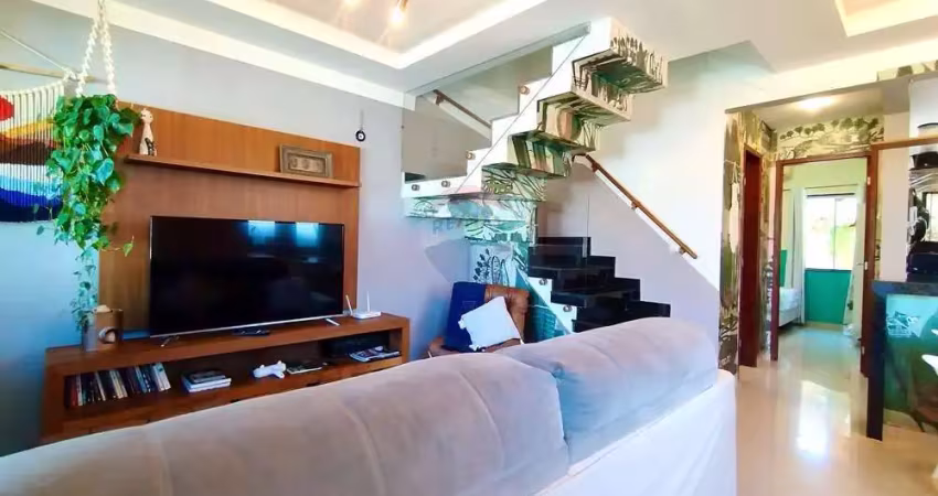 Casa Triplex à venda com 3 quartos (1 suíte) no bairro Ogiva em Cabo Frio-RJ