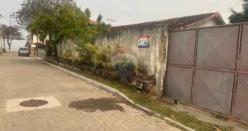 Casa com 7 quartos à venda na Rua Zé Trindade, 59, Centro, Iguaba Grande