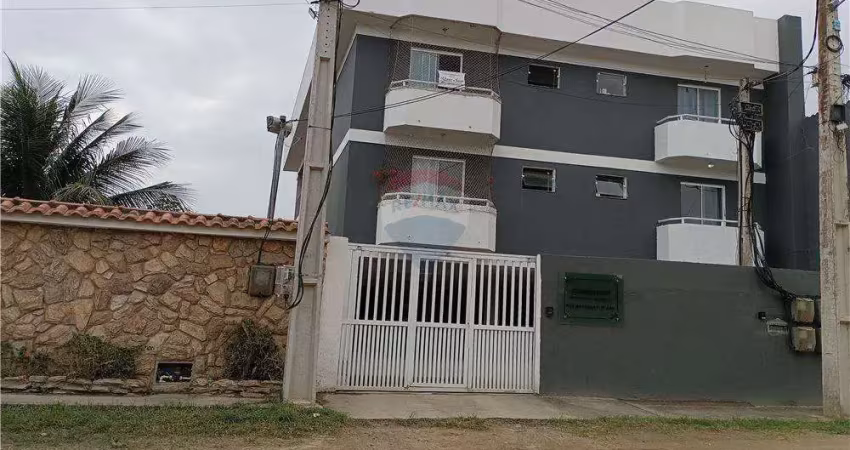 Apartamento à venda com 2 quartos no bairro fluminense em são pedro da aldeia-rj.