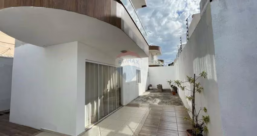 Casa independente com 03 quartos. portinho. cabo frio