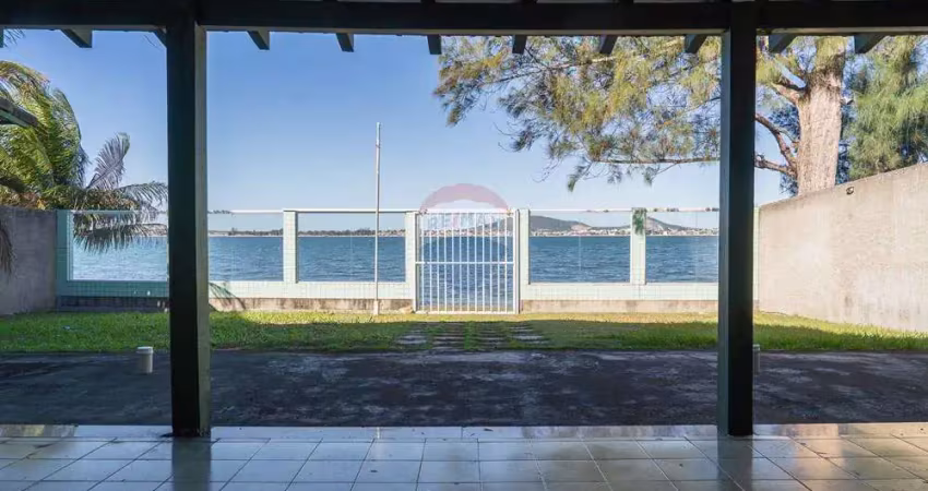 Casa pé na areia em são pedro da aldeia: vista e espaço perfeito!