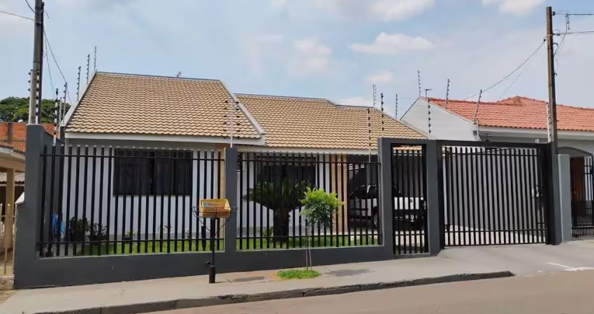 Casa com 3 quartos à venda na Rua Professor Jailton Saraiva, 361, Jardim América, Maringá