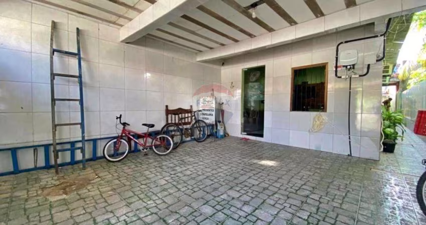 Casa Térrea no Centro de Coroa Vermelha com 2 Quitinetes para Renda Extra!