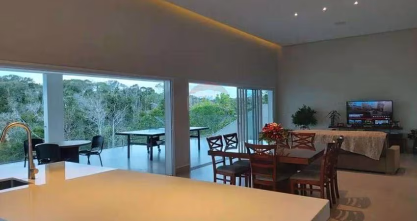 Casa de Alto Padrão com 3 Suítes para locação no Outeiro da Glória – Porto Seguro