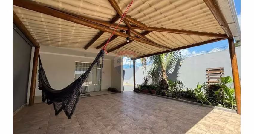 Aluguel: casa com piscina, 3 quartos e localização privilegiada – porto seguro