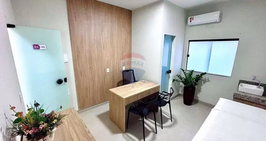 Espaço comercial moderno no centro de porto seguro — ideal para profissionais da saúde