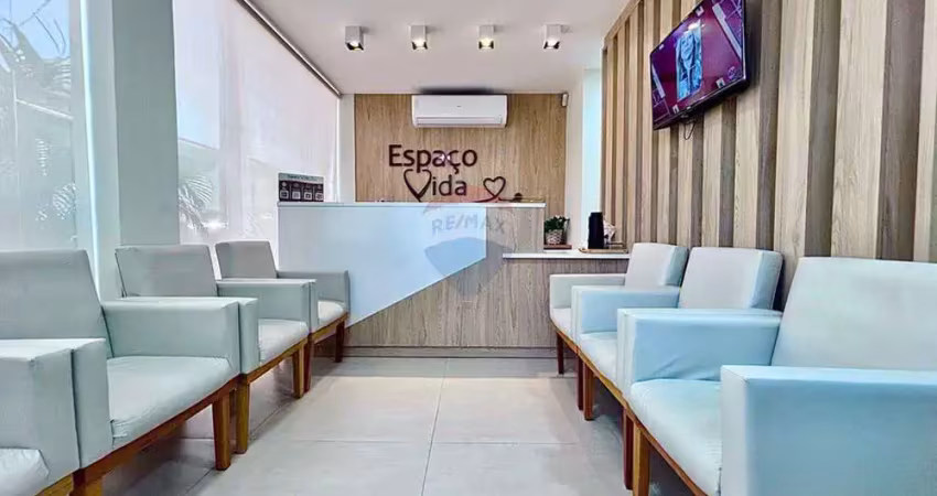 Espaço comercial moderno no centro de porto seguro — ideal para profissionais da saúde