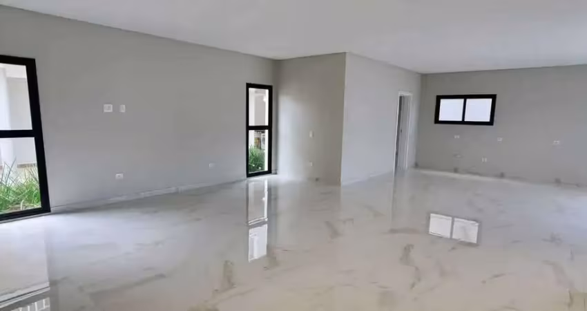 Casa em condomínio com  4 suítes e 4 vagas de garagem na Barra em Balneário Camboriú