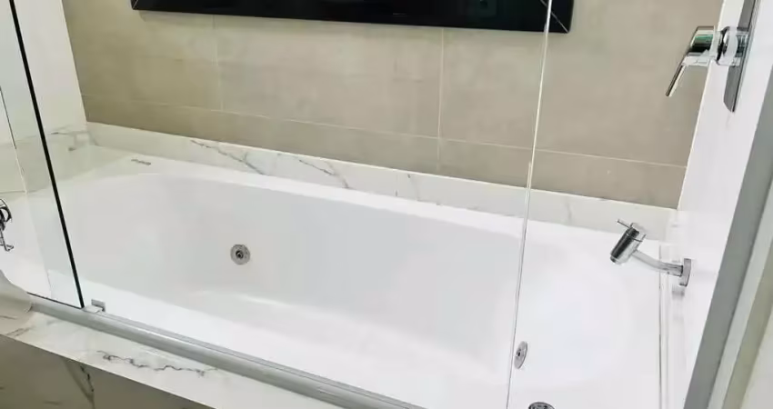 Cobertura com 2 suítes e 2 vagas na Praia dos Amores - Balneário Camboriú