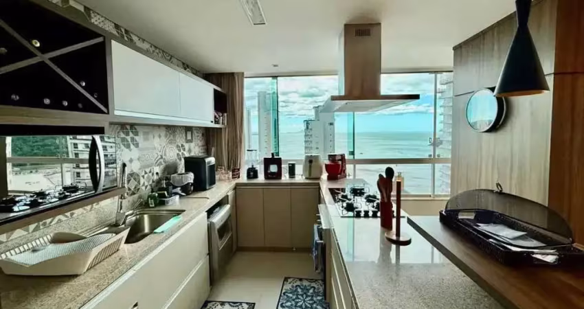 Apartamento com 3 suítes e 3 vagas de garagem no centro de balneário camboriú