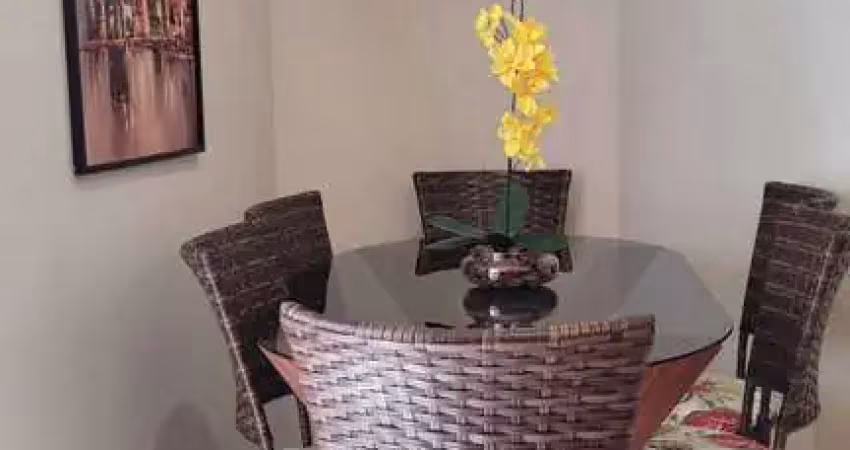 Aparamento mobiliado com 2 suítes e 1 vaga de garagem a 150m da praia Barra Norte