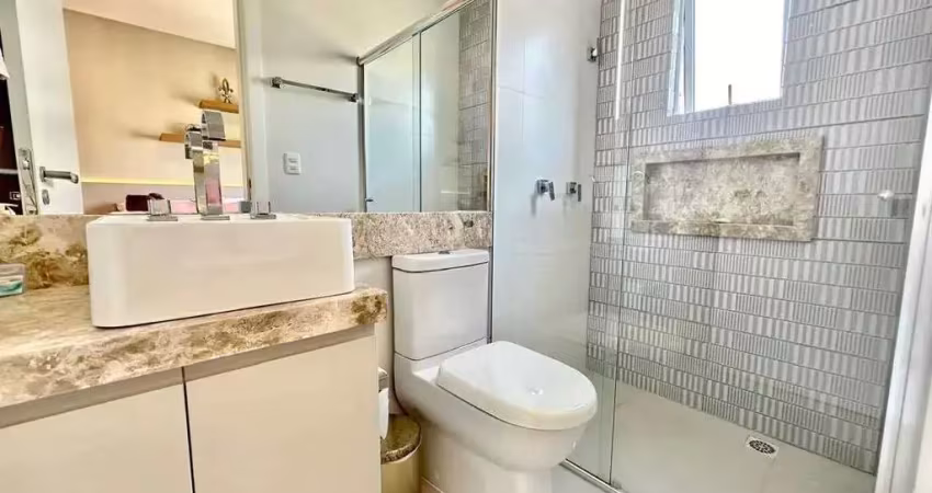 Apartamento finamente mobiliado e decorado com 3 suítes e garagem para 2 carros em Itapema