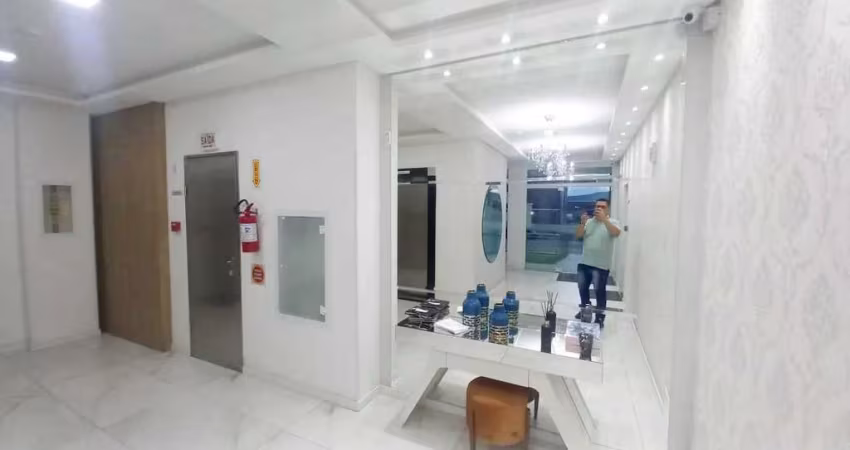 Apartamento Finamente Mobiliado com 2 dormitórios sendo 1 suíte e 1 vaga de garagem - Itajaí