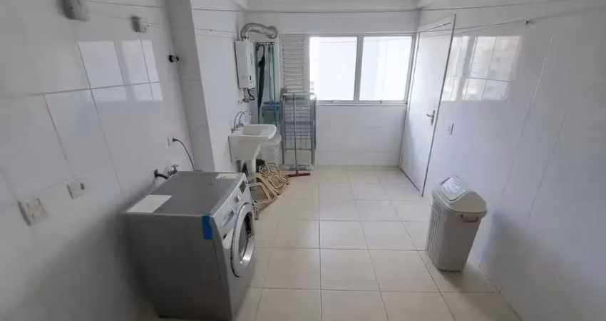 Apartamento frente mar com 4 suítes e 2 vagas de garagem no centro de balneário camboriú