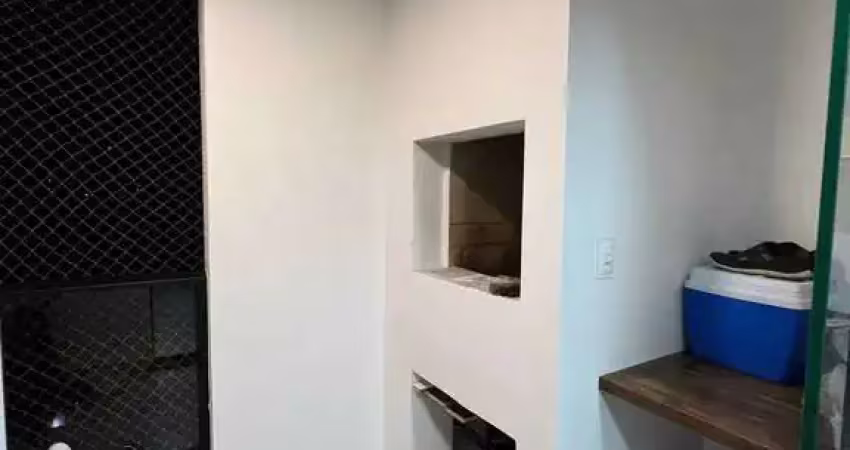 Apartamento com 2 dormitórios sendo 1 suíte e 1 vaga de garagem em Perequê