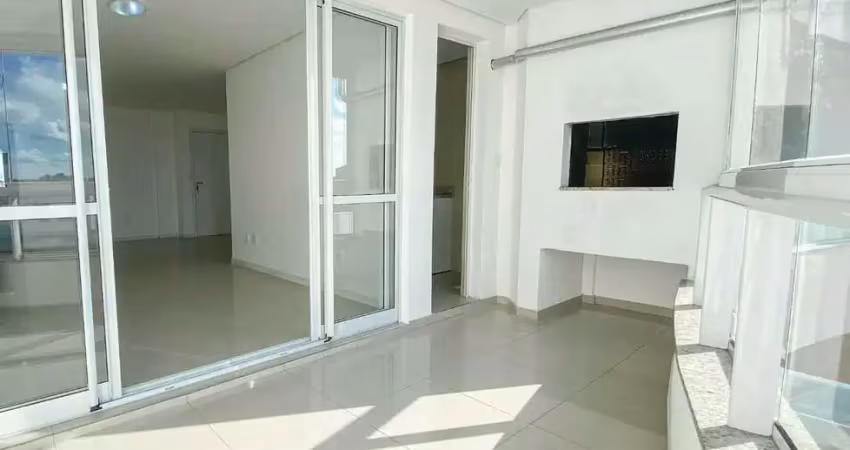 Apartamento com 1 suíte e 1 demi, com sacada e churrasqueira em Itajaí