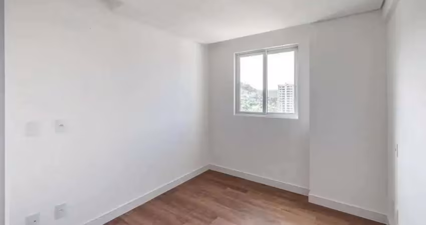 Apartamento com 3 quartos e 2 vagas de garagem na Praia Brava