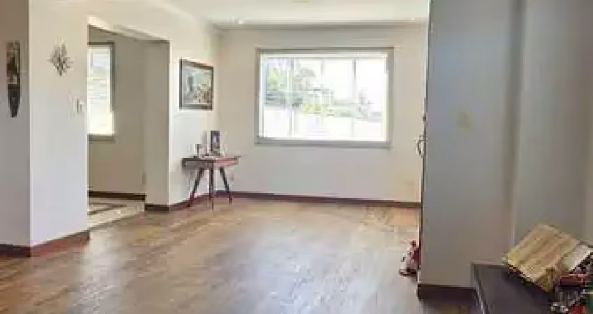 Casa para Locação, 310m2, 3 Dormitórios(1 Suíte), Mobiliada , 4 Vagas, Pedra Branca, Palhoça/ SC