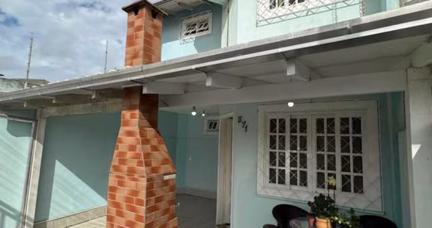 Casa com 2 dormitórios sendo 1 suite e 1 vaga de garagem no bairro São Vicente em Itajaí